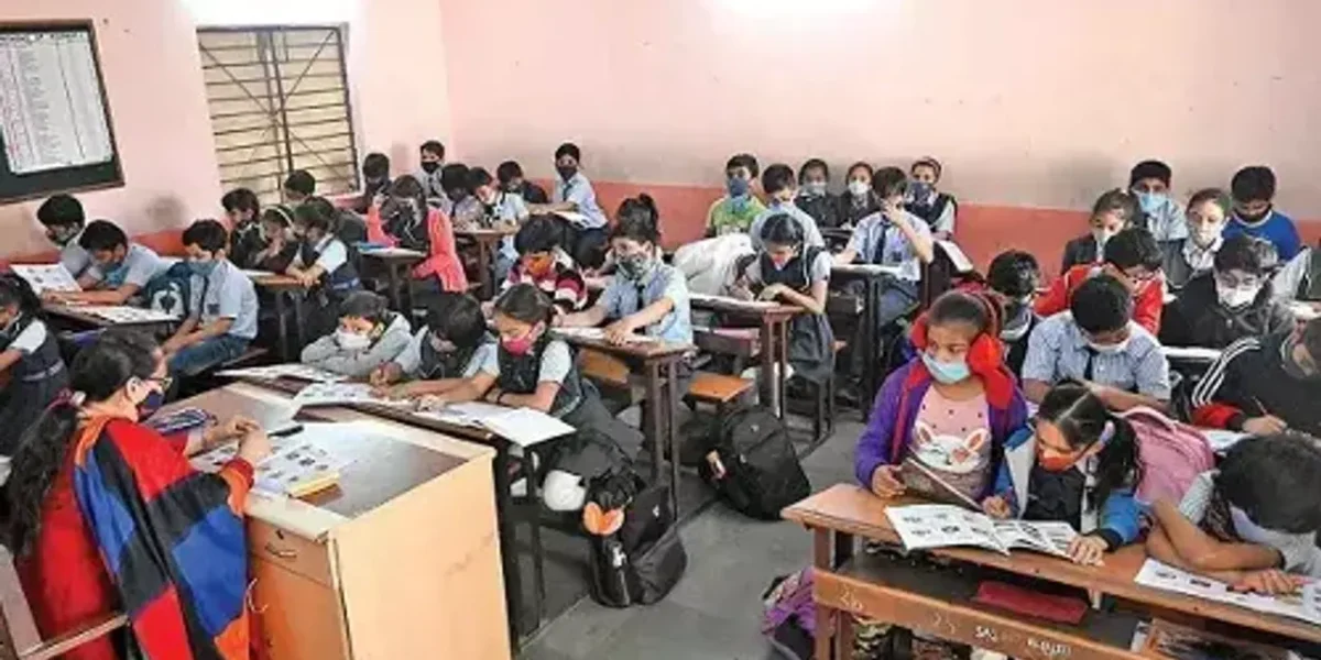 Gujarat: PIL objects to 100% attendance in schools