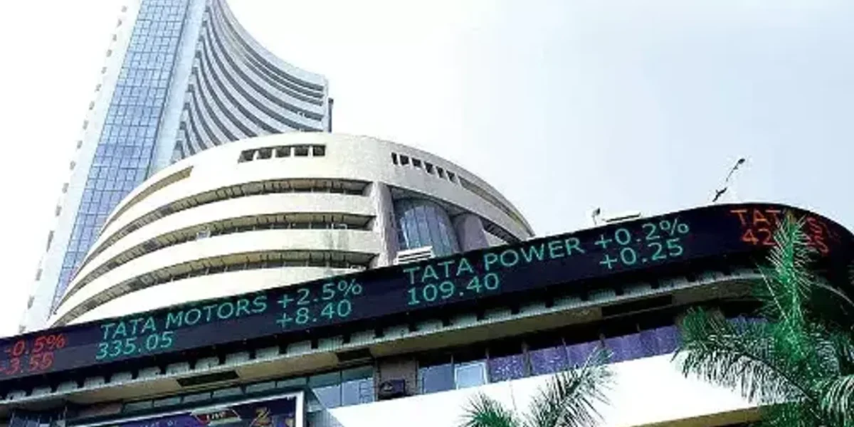 Sensex tanks 870 points as Ukraine crisis continues to roil global markets