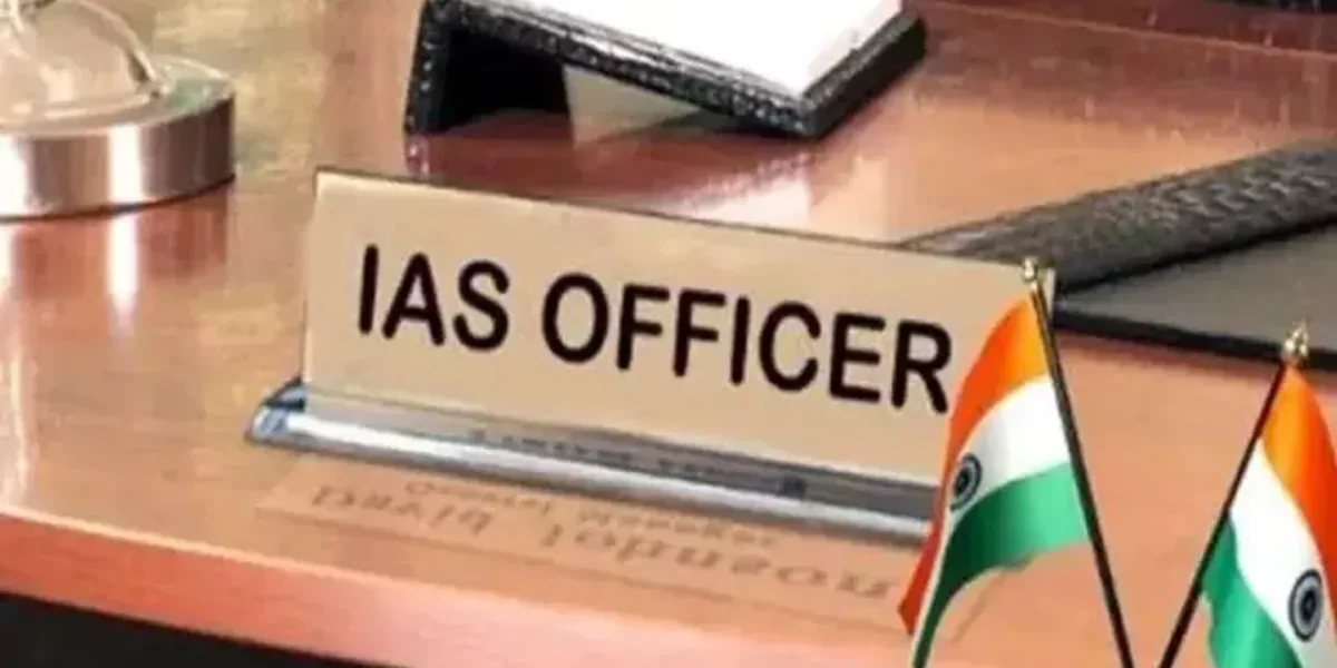Gujarat Govt chooses new heads for GEDA and DGVCL, 14 IAS officers transferred 