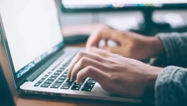 Google aims to introduce ChromeOS to slower Windows and Mac computers