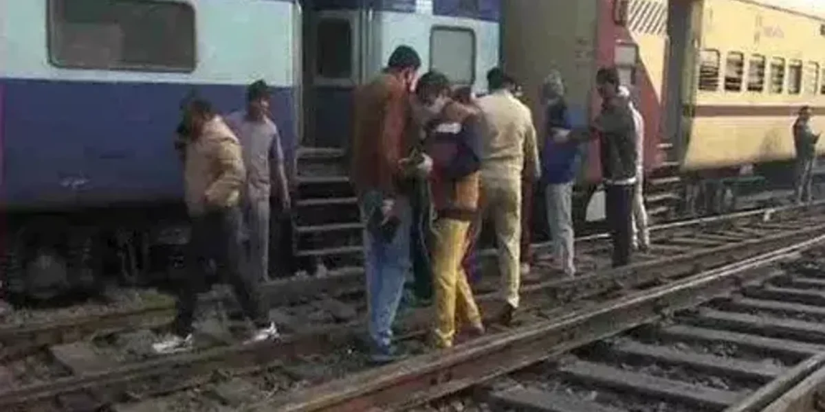 Koderma-Gomo MT special train derails in Dhanbad’s Paharpur