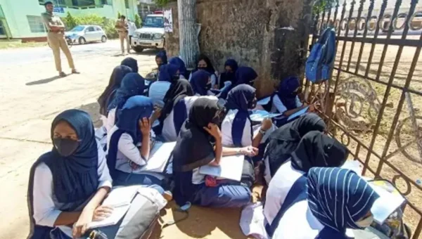 Karnataka Hijab Row: Protesting students allowed entry in Udupi College; to be seated in separate classrooms