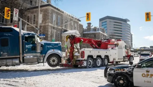 100 protesters from ‘Freedom Convoy’ arrested, as Canadian police begin crackdown