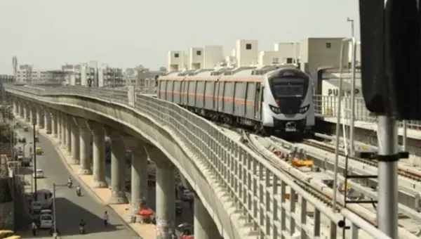 Metro rolls in Ahmedabad’s west for 1st time