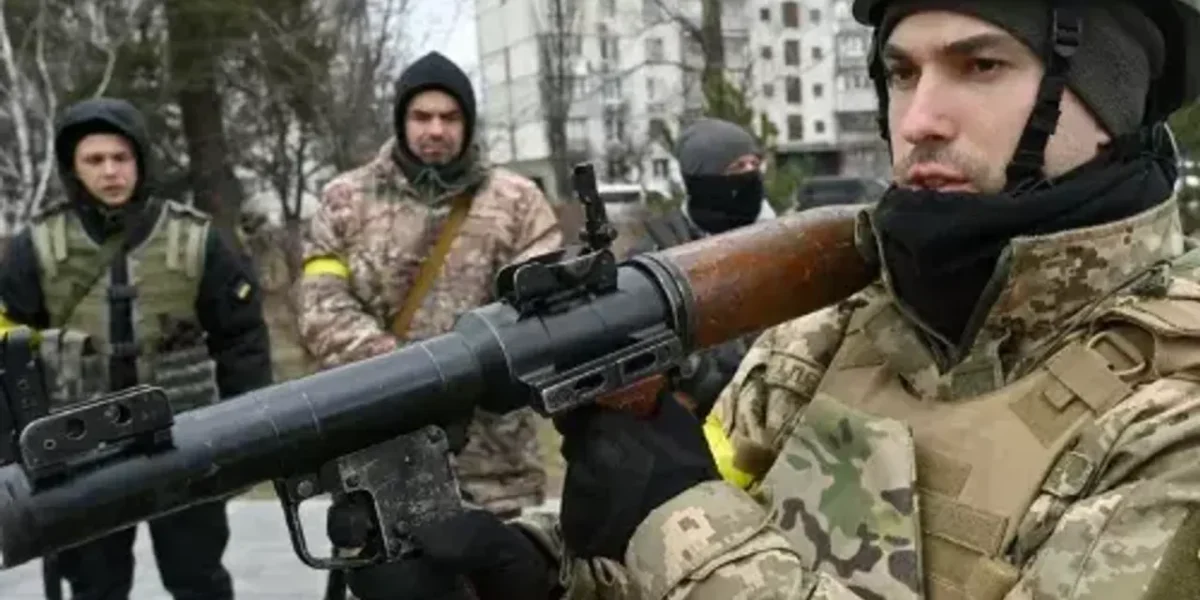 Russian airstrike hits base in western Ukraine, kills 35