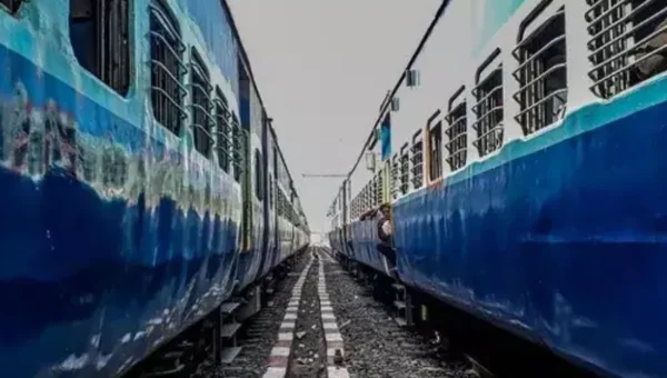 Bomb scare over unattended bag triggers panic in local train enroute to Delhi’s Nizamuddin railway station