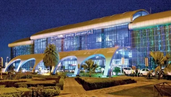 Overwhelmed with emotions 35 students reach Surat safely