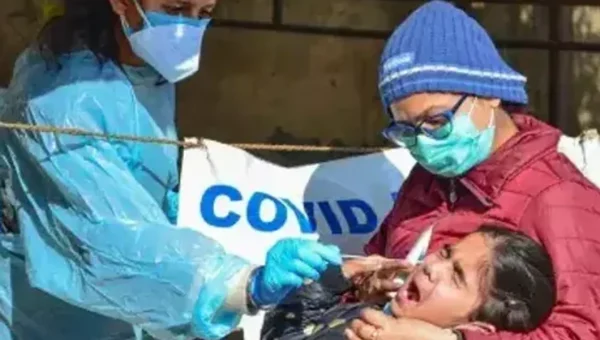 India sees slight decline in daily Covid-19 cases, records 1,685 new infections amid fourth wave scare