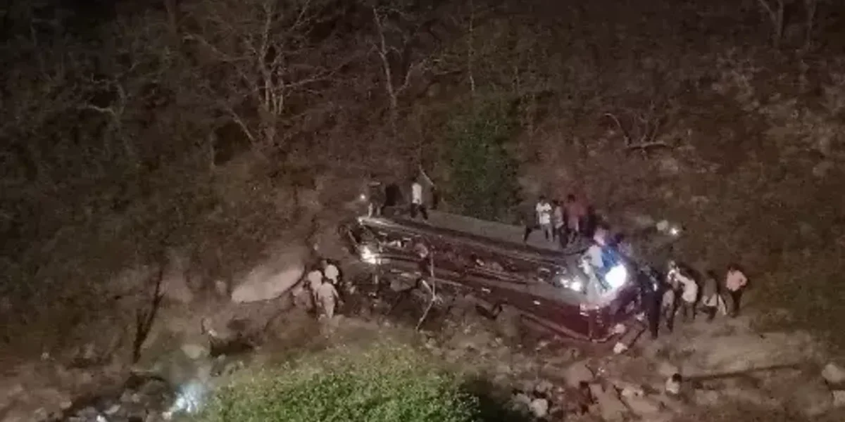 Andhra Pradesh: 7 killed, 45 injured in bus accident near Tirupati