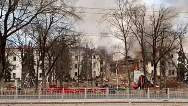 Russia-Ukraine war: Hundreds feared trapped in Ukraine theatre hit by airstrike