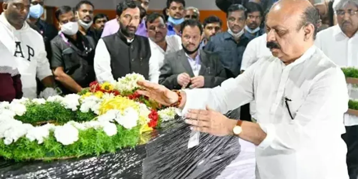 Mortal remains of Indian student killed in Ukraine on March 1 arrives in Bengaluru