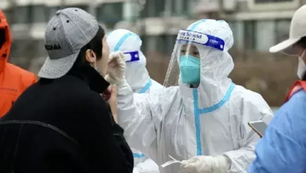 China’s Shanghai denies lockdown rumours as it nears 1,000 Covid cases