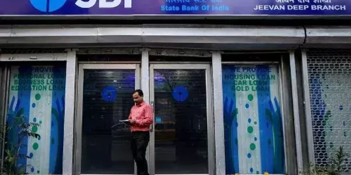 SBI stops handling transactions with sanctioned Russian entities: Report