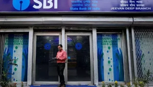 SBI stops handling transactions with sanctioned Russian entities: Report
