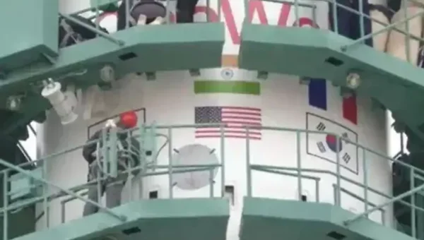 Russia removes flags of countries from rocket, retains India’s tricolour