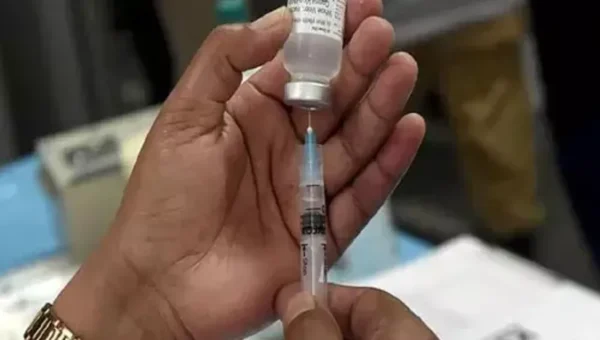 India administers over 180.40 crore vaccine doses, Recovery rate stands at 98.72 percent