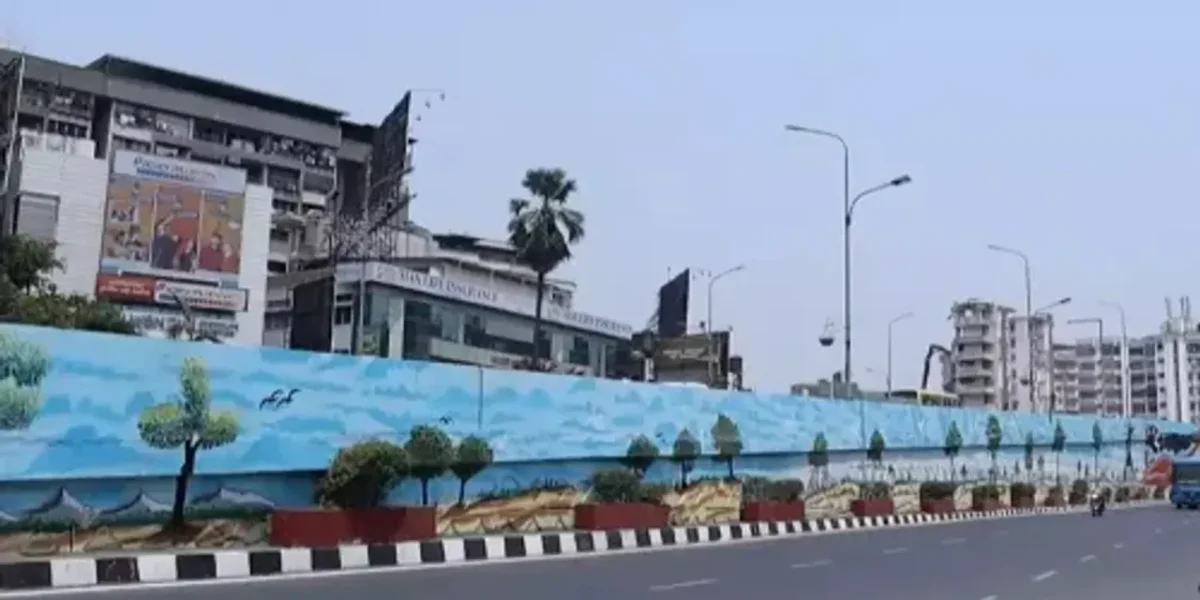 Surat city beautified with wall paintings