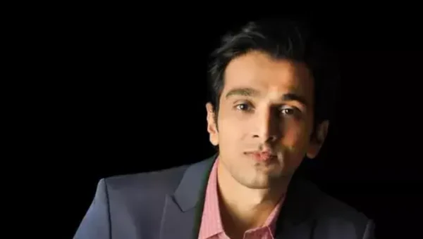 Pratik Gandhi ‘humiliated’ by Mumbai Police during ‘VIP’ movement