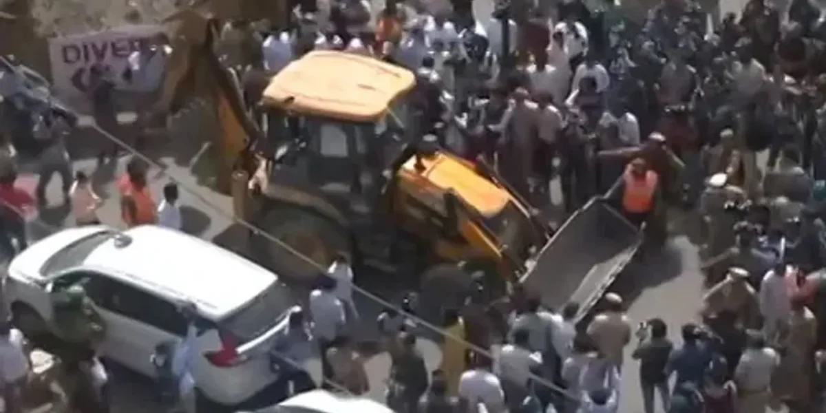 Supreme Court to orders status quo on Jahangirpuri demolition, to hear matter tomorrow
