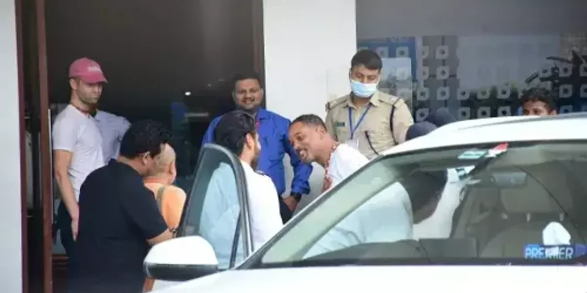 Will Smith lands in India, makes his first public appearance since Chris Rock slapgate at Oscars
