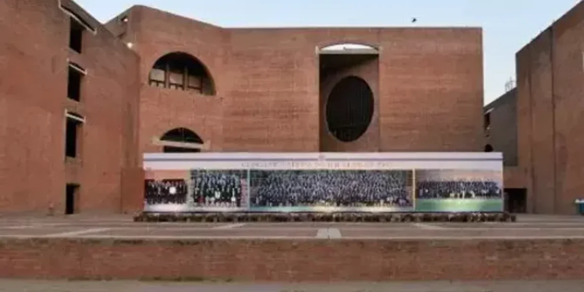 IIM Ahmedabad redesigns logo inspired by mosque ‘jaali’, faculty protests