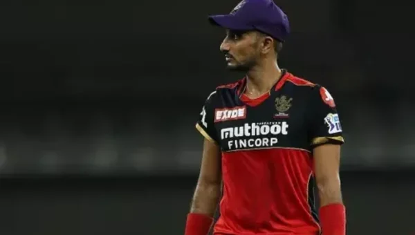 IPL 2022: The news of the death of RCB star bowler Harshal Patel’s sister came during the match
