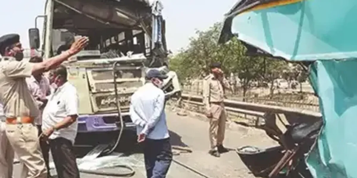 GSRTC bus rams into college bus on Ahmedabad-Vadodara expressway, student dies