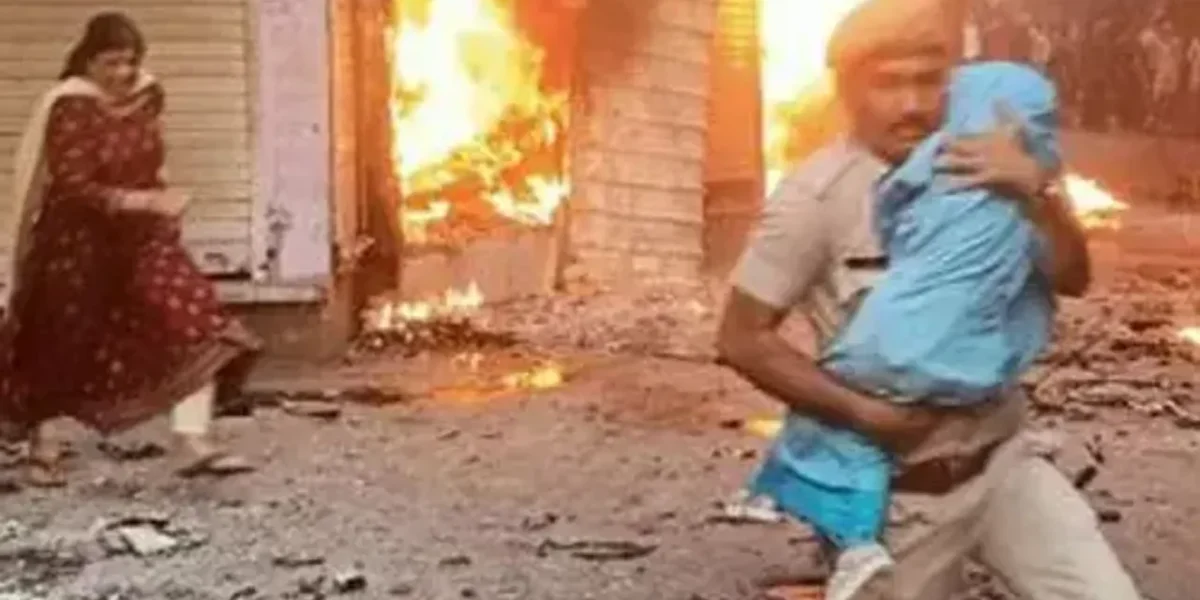 Cop who saved child during Karauli communal clash hailed as hero