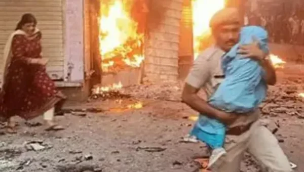 Cop who saved child during Karauli communal clash hailed as hero