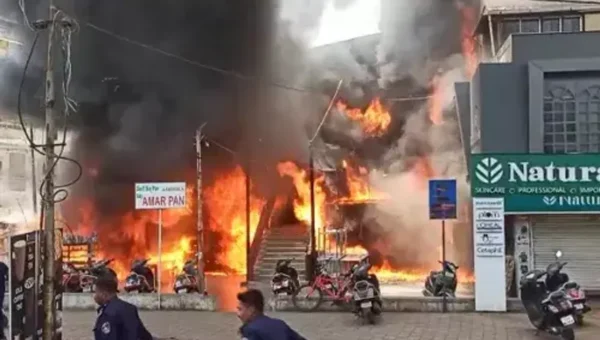 Vadodara: Firefighters rushed to the spot after a fire broke out in a shop at Karelibaug area