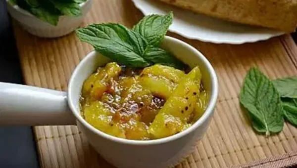 Kachhe Aam ki Launji Recipe