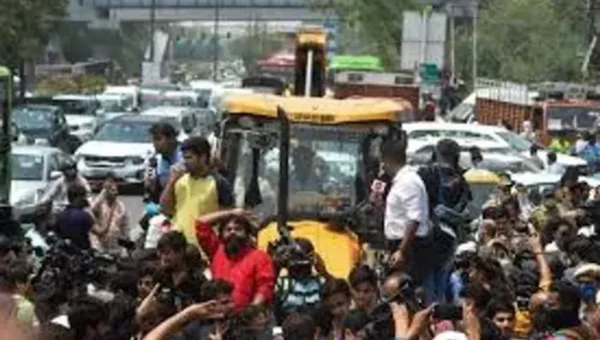 Clashes break out during protests against SDMC demolition