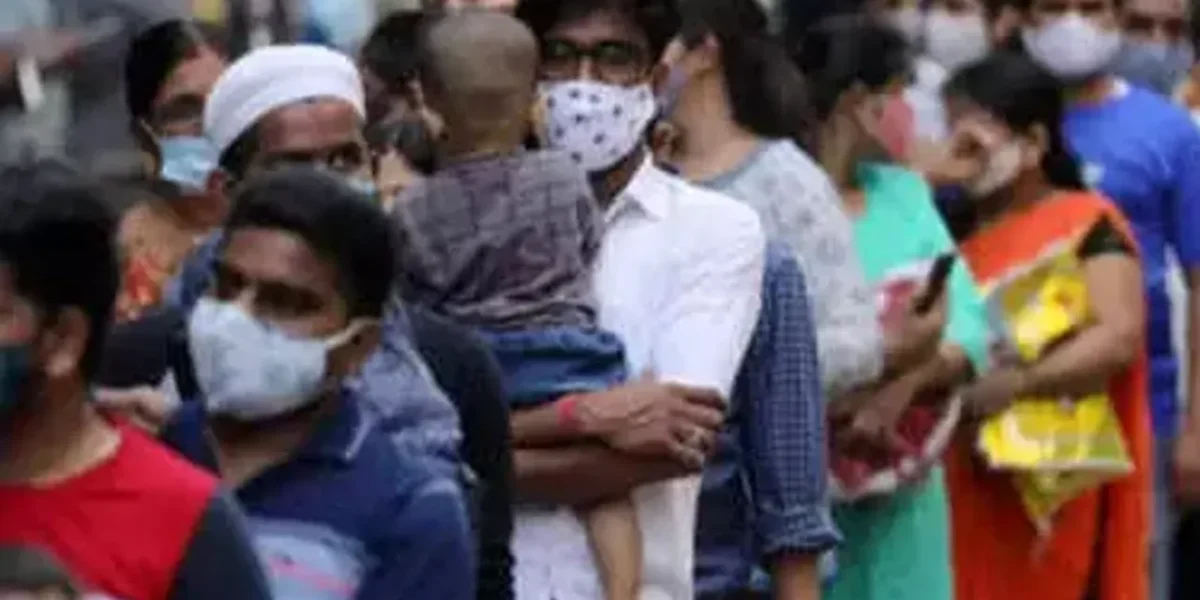 COVID: India reports 2,706 new cases, 25 deaths in last 24 hours; active cases rise to 17,698