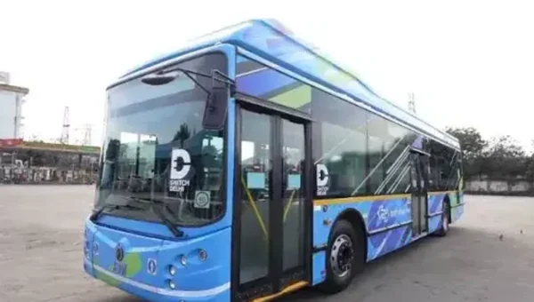Delhi CM Arvind Kejriwal flags off 150 electric buses; free travel for 3 days