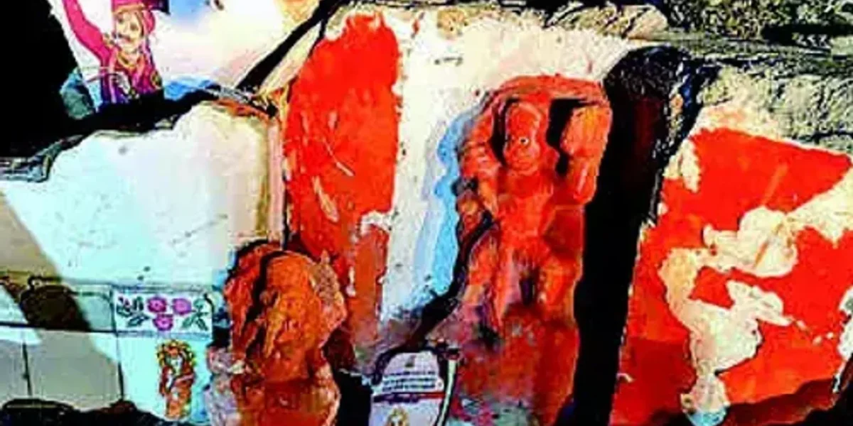 Vadodara: Idols discovered near artificial pond