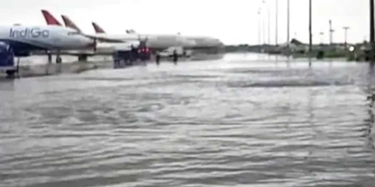 Delhi rains affect flight departures, arrivals at IGI airport, traffic snarls likely