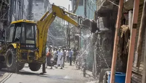 Shaheen Bagh demolition drive Updates: SDMC begins demolition drive in Delhi’s Shaheen Bagh