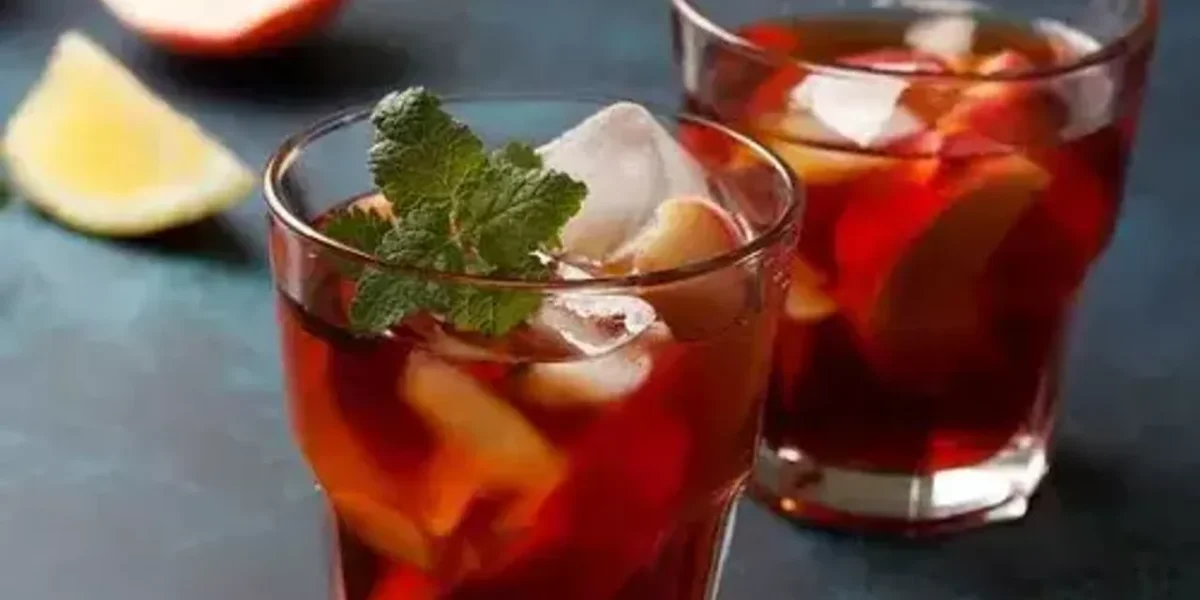 International Tea Day: Peach Iced Tea recipe