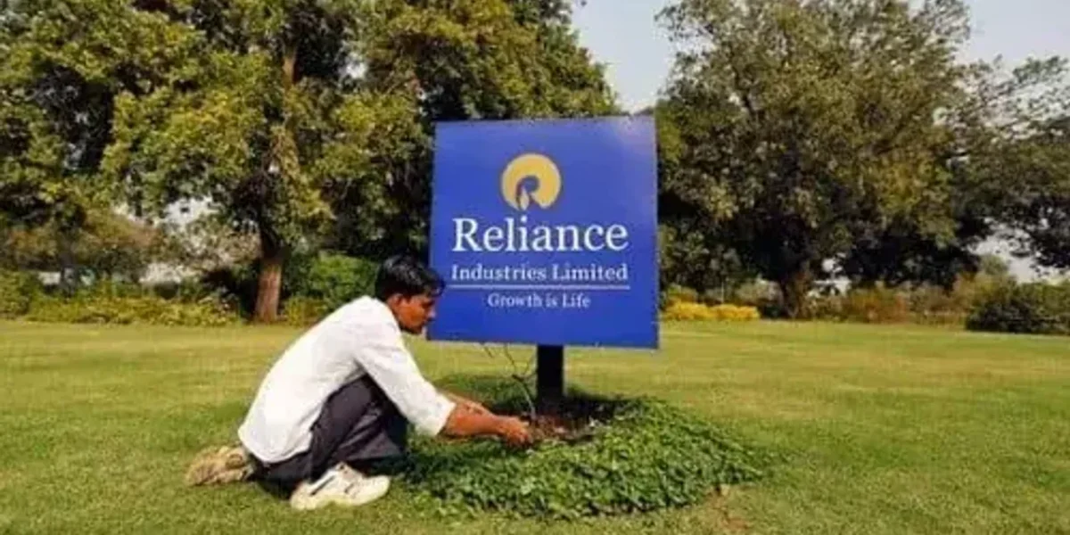 Govt loses challenge to $111 mn arbitration award in dispute with RIL and Shell