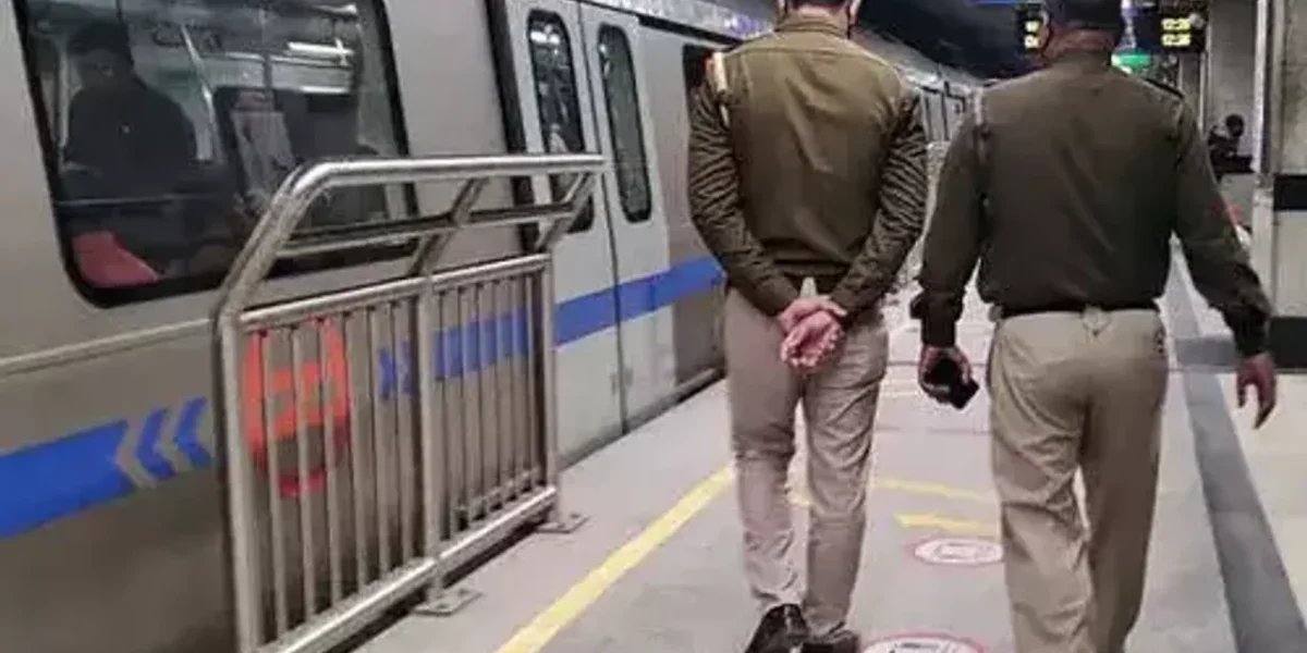 Delhi Metro: Violet line services delayed due to technical snag, commuters suffer