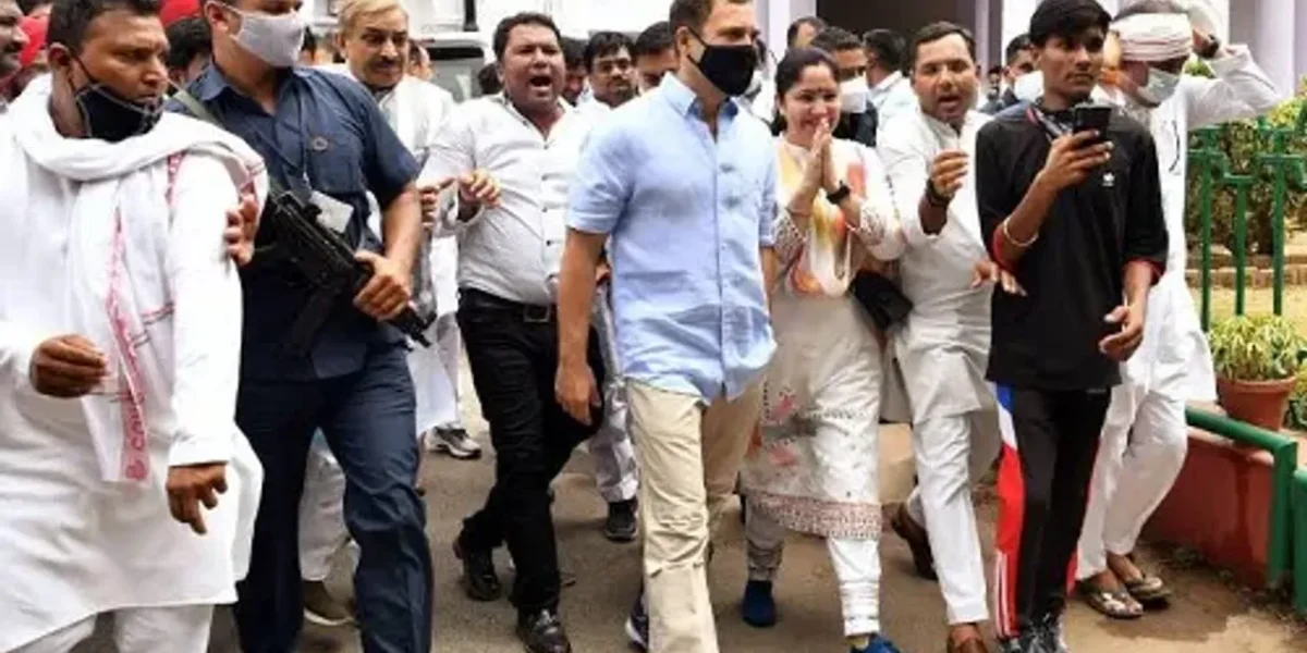 Congress leaders Ashok Gehlot, Surjewala, Rawat detained after protest march