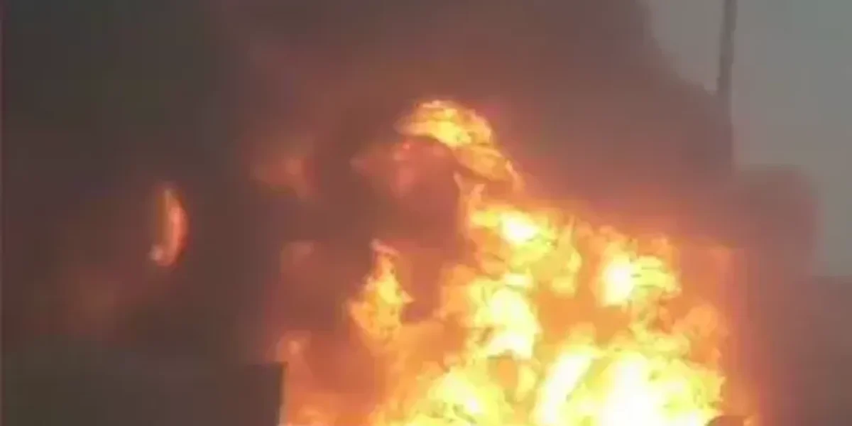 8 Killed, over 15 injured in fire at Chemical factory in UP’s Hapur