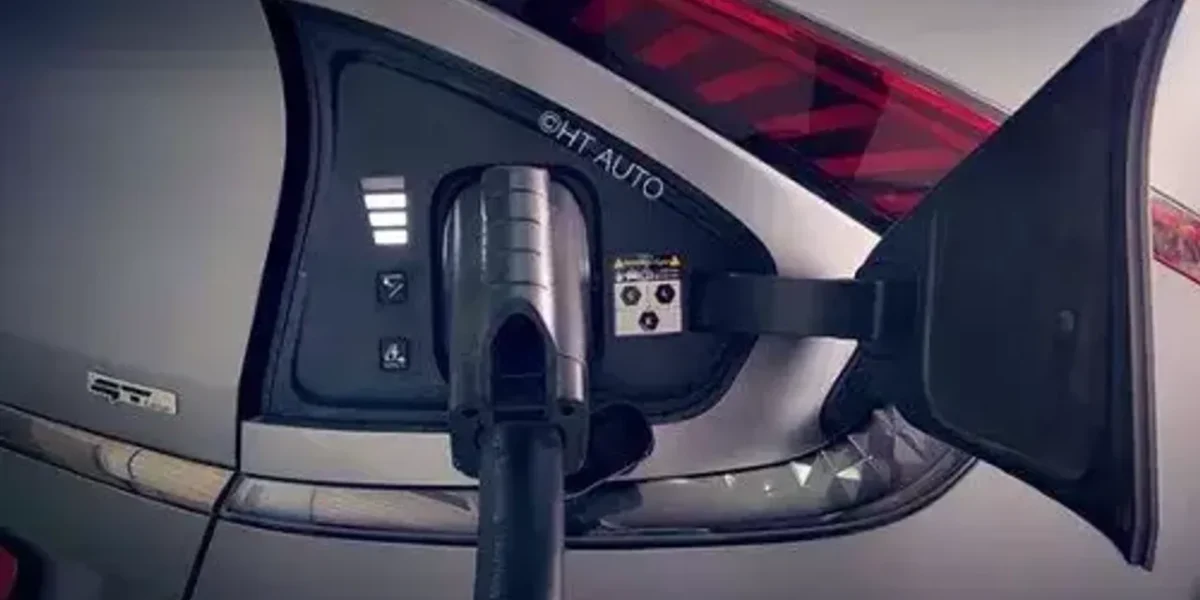 GST Council may bring rate on  li-ion cells  on par  with  EVs