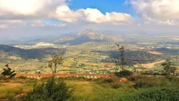 Gujaratis flee to hills to escape the heat