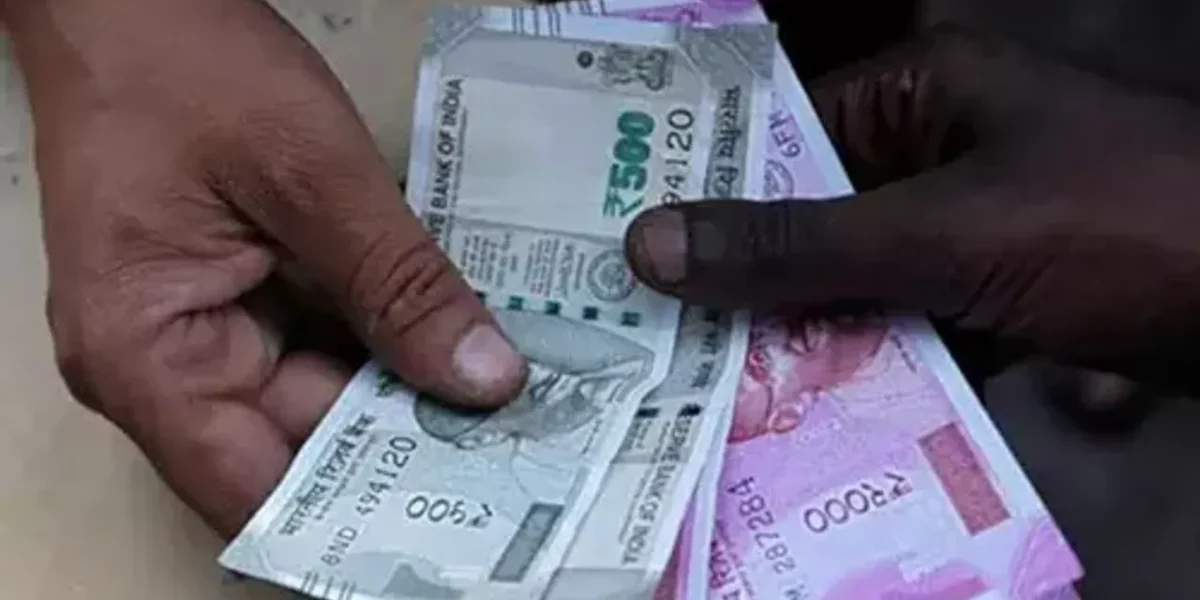 Rupee declines to an all-time low of 80 per dollar
