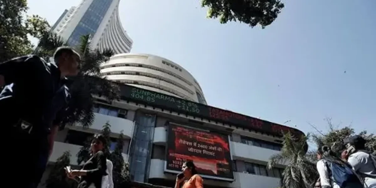 Sensex jumps 1,000 pts, Nifty above 16,900
