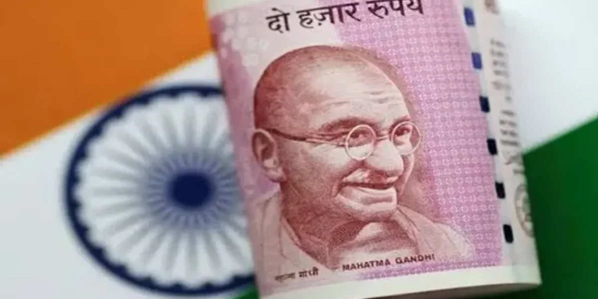 Govt authorises SBI to issue and en-cash Electoral Bonds from today