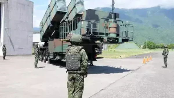 US announces trade talks with Taiwan, island drills military