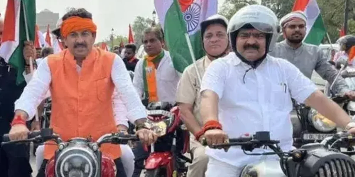 BJP MP Manoj Tiwari fined Rs 20,000 for not wearing helmet during ‘Tiranga Rally’