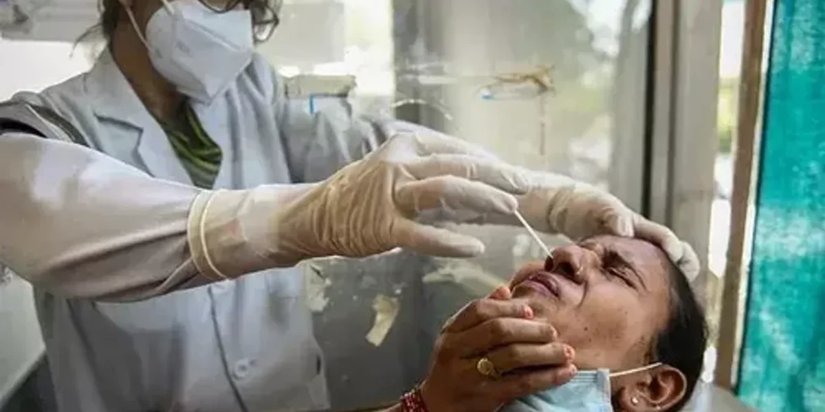 Covid: India sees nearly 25% rise in daily cases with 17,135 fresh infections